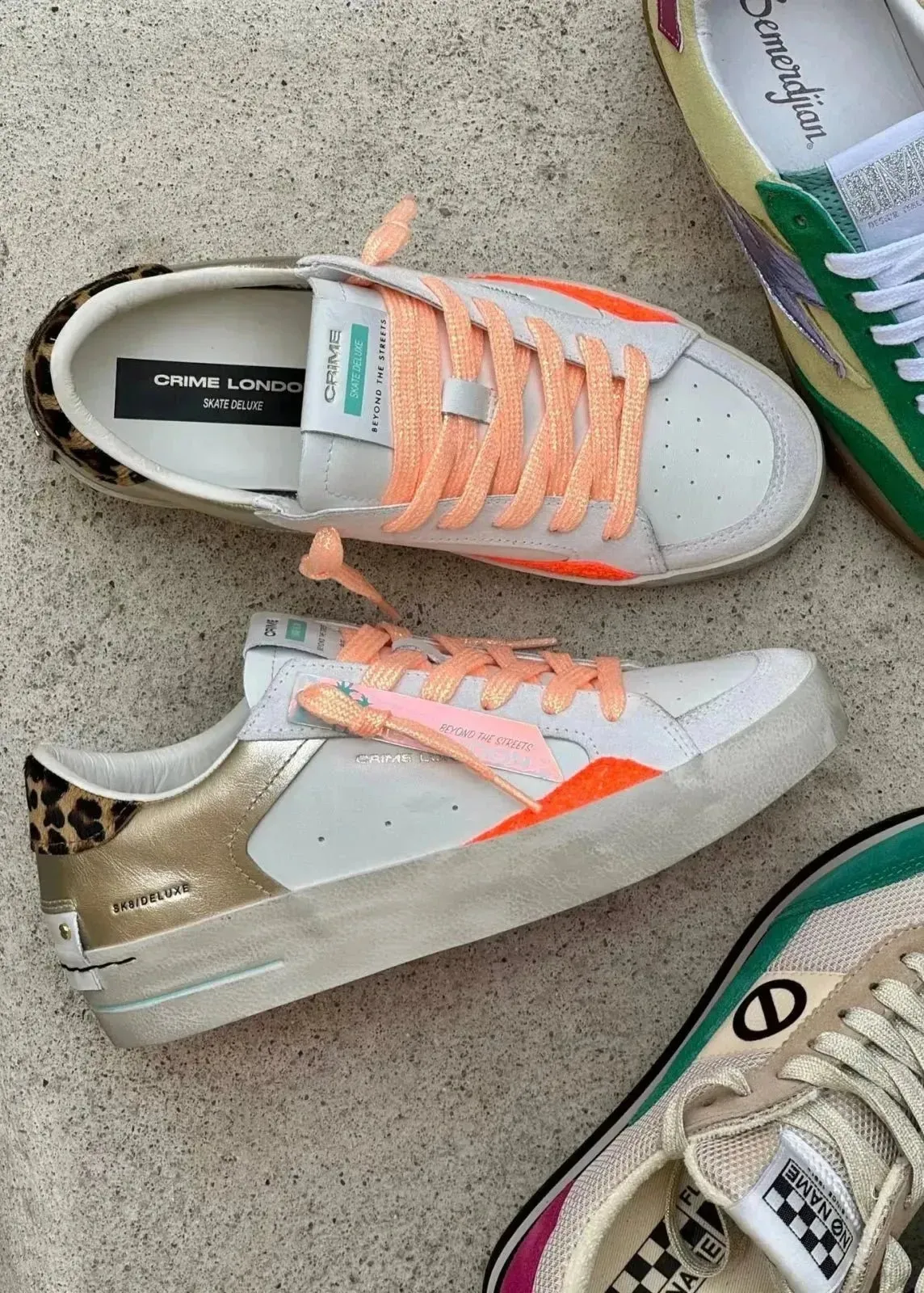 Baskets Crime London SK8 She's golden