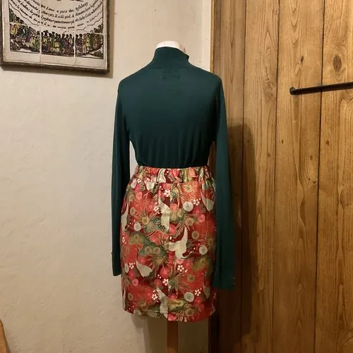 Jupe de fête taille élastique en tissu japonais dans les tons rouge et vert