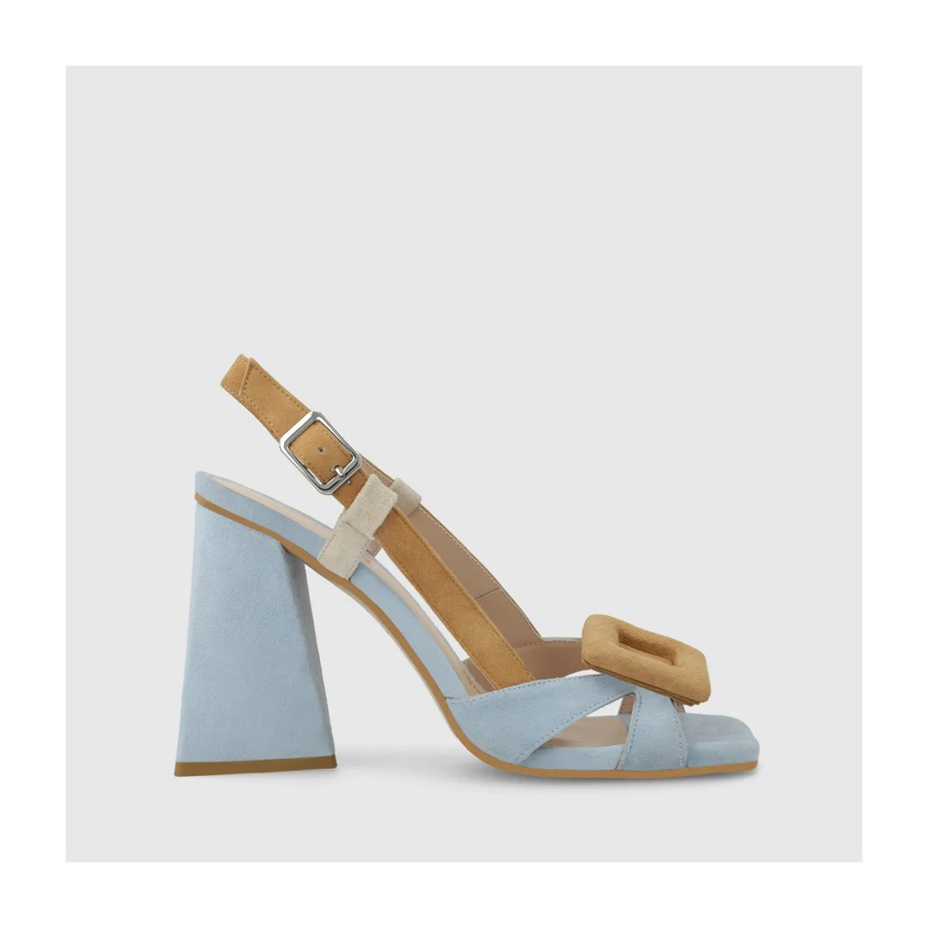 Sandale pour femme en daim combiné à des tons pastel bleu et camel.I LODI Chaussures pour femme online.